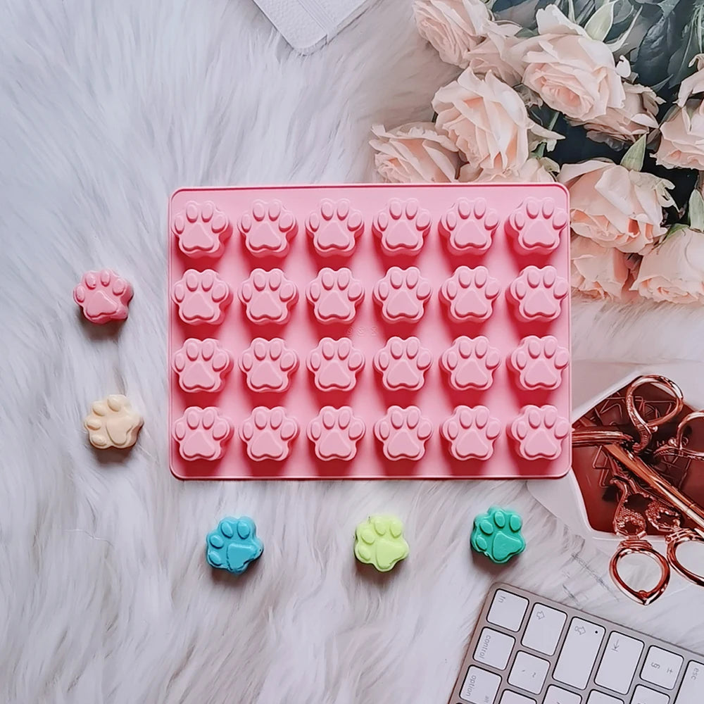 Dog Paw Silicone Mold Cat Animal Foot Print Mould For Soap Candy Chocolate Jelly Pudding Ice Cube Tray Frozen Pet Treats Tools